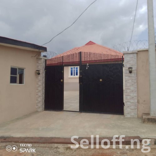 To Let: A Standard 3 Bedroom Flat at Elebu