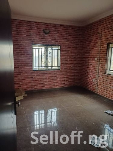 To let: 2 bedroom flat at remi koya avenue, oluyole estate