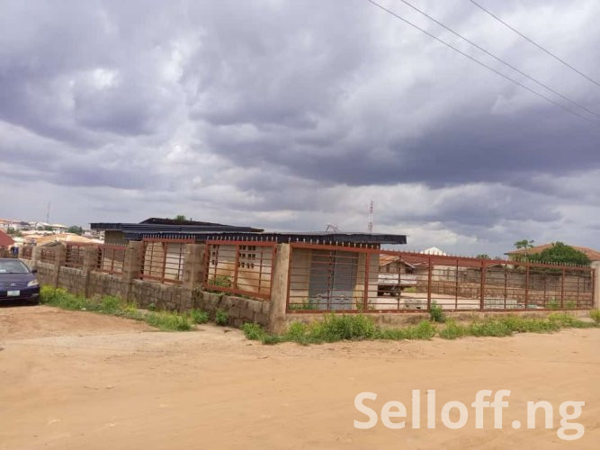 For Sale: A full plot of land at olusoji WCCI road