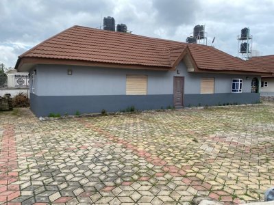 To Let: BEAUTIFUL 2BEDROOM LUXURY BUNGALOW 3