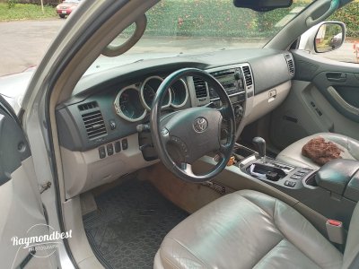 Toyota 4runner 2004 v8 , good condition,  AC 7