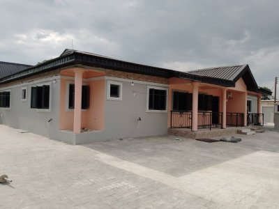 New House 2Nos. 2 Bed Flat and A room and palour Self Contained