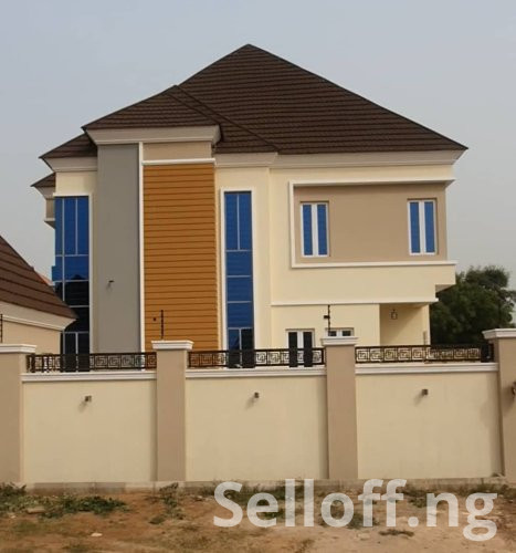 For Sale, Price Slashed. A newly built 4bedrooms duplex
