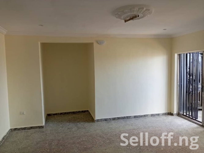 To let: A newly renovated 3 bedroom flat at Obasa bodija