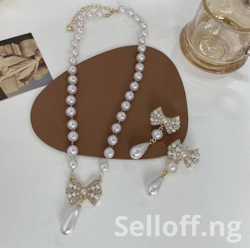Fashion pearl set