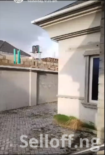 Newly built 4 bedroom bungalow sitting on 500sqm for sale