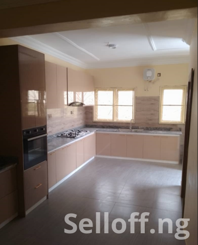 To Let: Newly built 4bedroom Duplex self compound