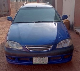 Toyota Avensis Wagon 2000 8