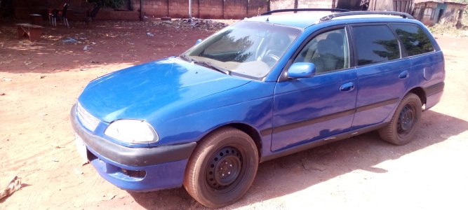 Toyota Avensis Wagon 2000