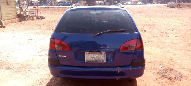 Toyota Avensis Wagon 2000 4