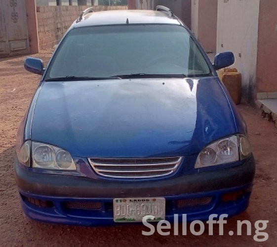 Toyota Avensis Wagon 2000