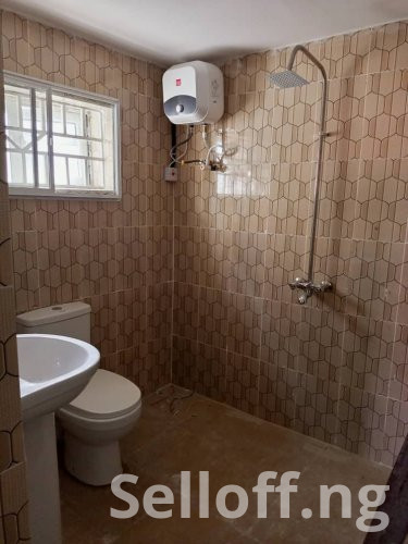 3 bedroom flat available for rent