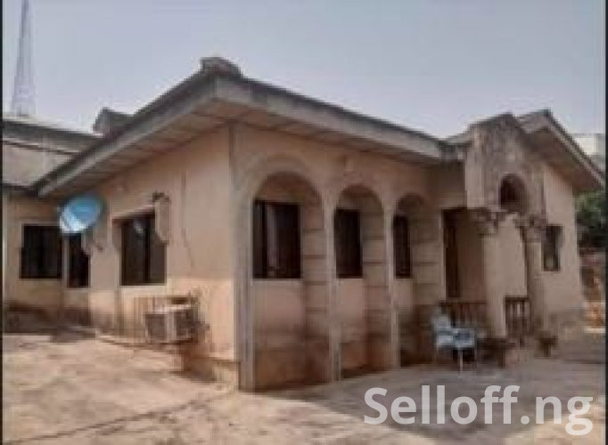 4 bedroom detached bungalow for sale