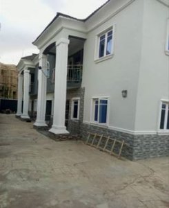 To let: 3 bedroom flat available for rent