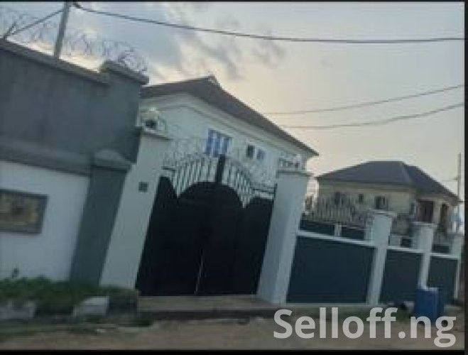 To let: 3 bedroom flat available for rent