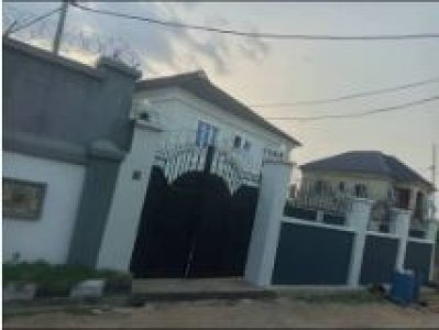 To let: 3 bedroom flat available for rent