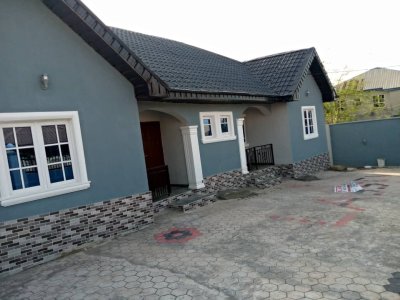 Distress Sales: A beautiful modernly built 3 numbers of a 2 bedroom flat