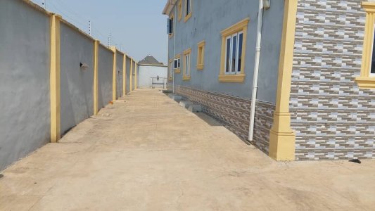 6 bedroom duplex available for sale 8