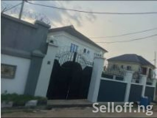 To let: 3 bedroom flat available for rent