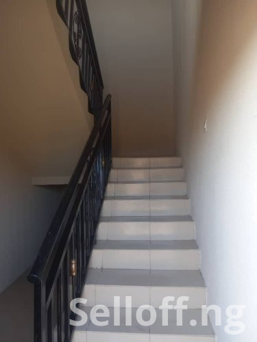 Newly renovated 4 no 3 bedroom flat available for rent