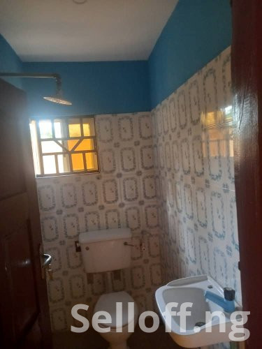 Newly renovated 4 no 3 bedroom flat available for rent