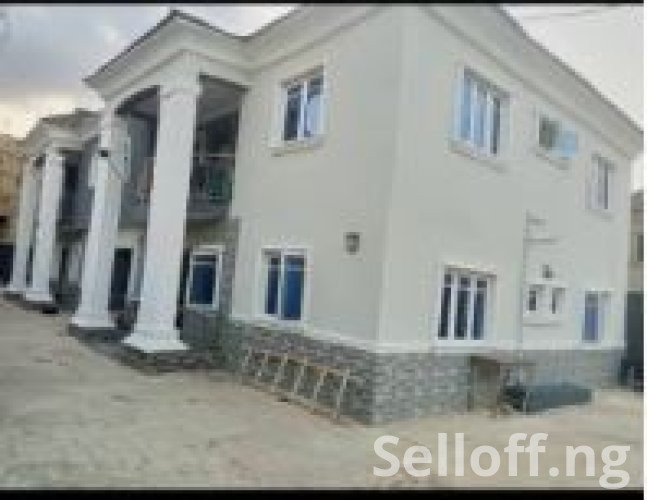 To let: 3 bedroom flat available for rent