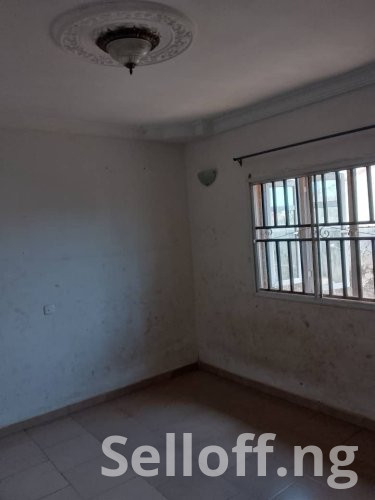 For sale:  A 3 bedrooms in front and 2bedrooms  apartment for sale