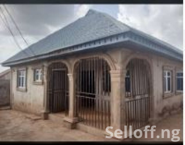 Distress Sales: A 3 bedroom in front and 2 bedrooms at the back