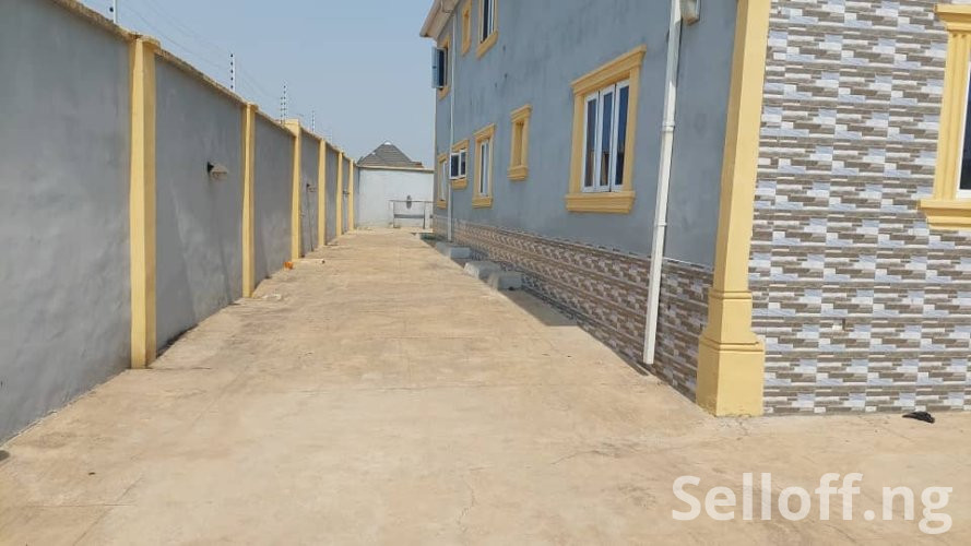 6 bedroom duplex available for sale