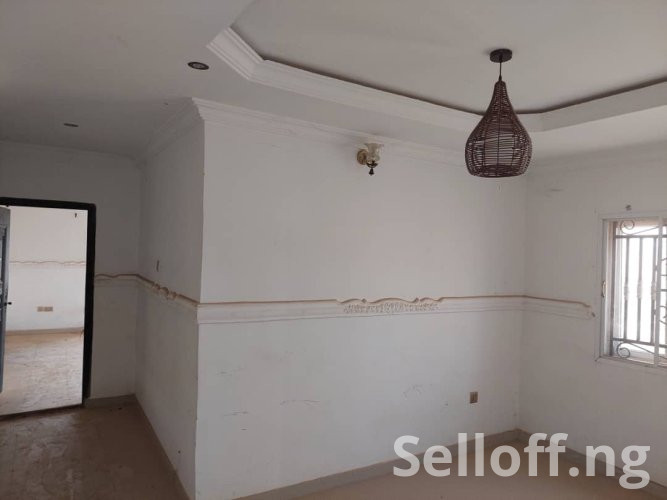 6 bedroom duplex available for sale