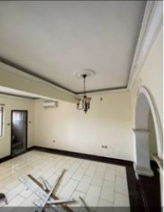 To Let: Relatively new 4 bedroom duplex