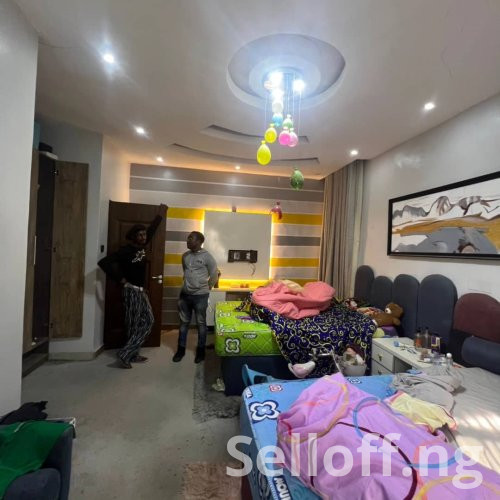 FOR SALE: Luxury 5 Bedroom fully Detached Duplex