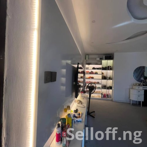 FOR SALE: Luxury 5 Bedroom fully Detached Duplex