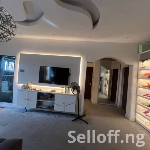FOR SALE: Luxury 5 Bedroom fully Detached Duplex