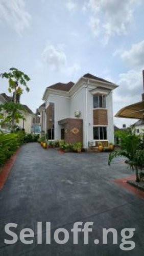 For Sales: 4 bedroom detached duplex