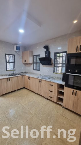 Direct Sales: A standard Newly Built four Bedroom Duplex
