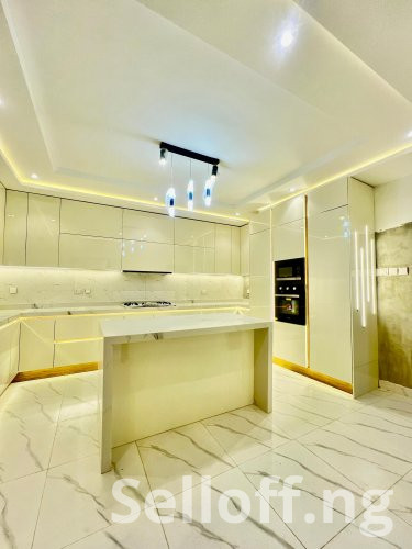 Newly built 5-bedroom duplex with ample parking space