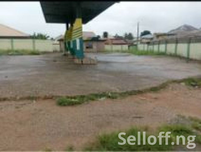 For Lease: A filling station at Ologuneru with 3 underground tanks.