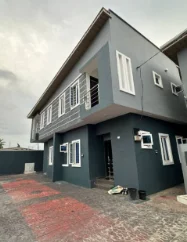 For Rent: Newly built 4 bedroom Duplex