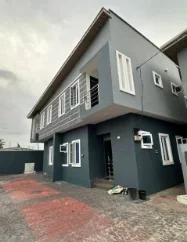 For Rent: Newly built 4 bedroom Duplex