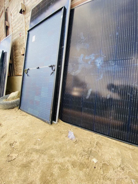 450watts 132cells original Longi fullblack high voltage solar panels