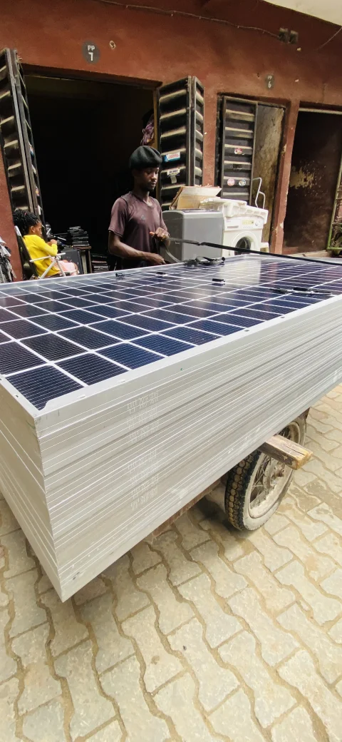 550watts 144cells original Canadian Biaficial high voltage solar panels