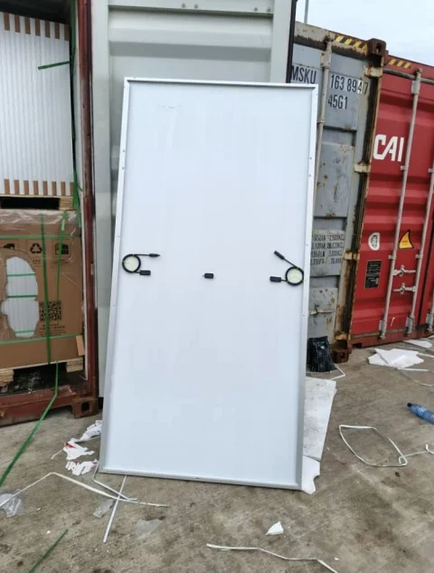 680watts 144cells original Canadian mono crystalline solar panels