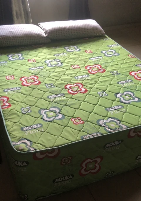 Mouka flora Mattress 6 x 4.5x 12inches with 2 pillows