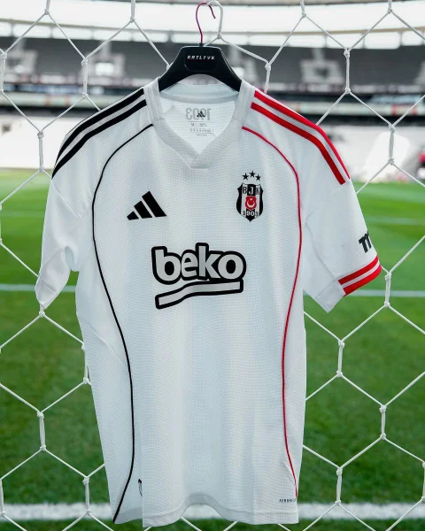 New season 25/26 jersey kits 5