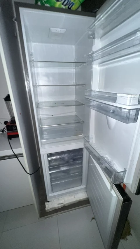 305 liters Hisense refrigerator for sale 3