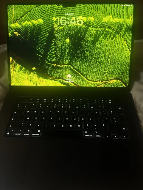 MacBook Air M3 15 inch 5