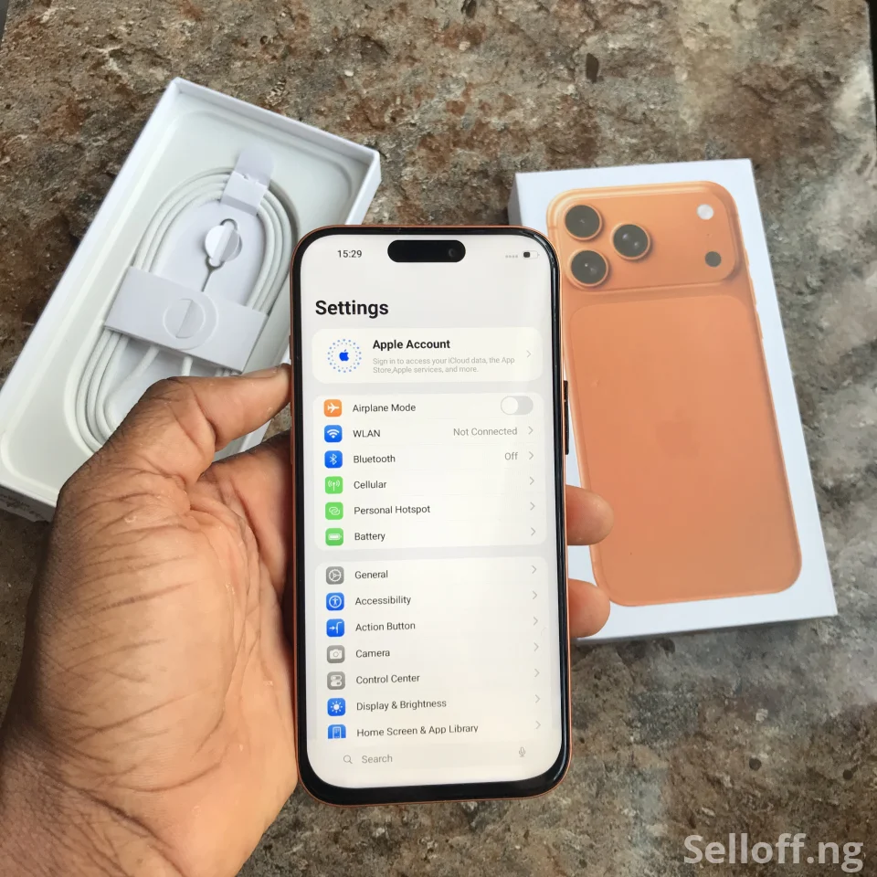 Iphone 17 pro max android dubai version