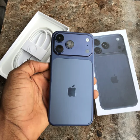 Iphone 17 pro max dubai version