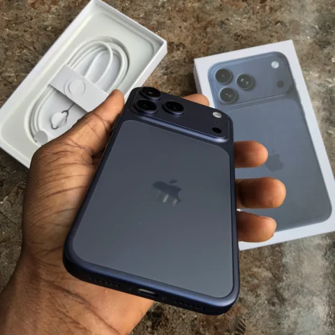 Iphone 17 pro max dubai version 4